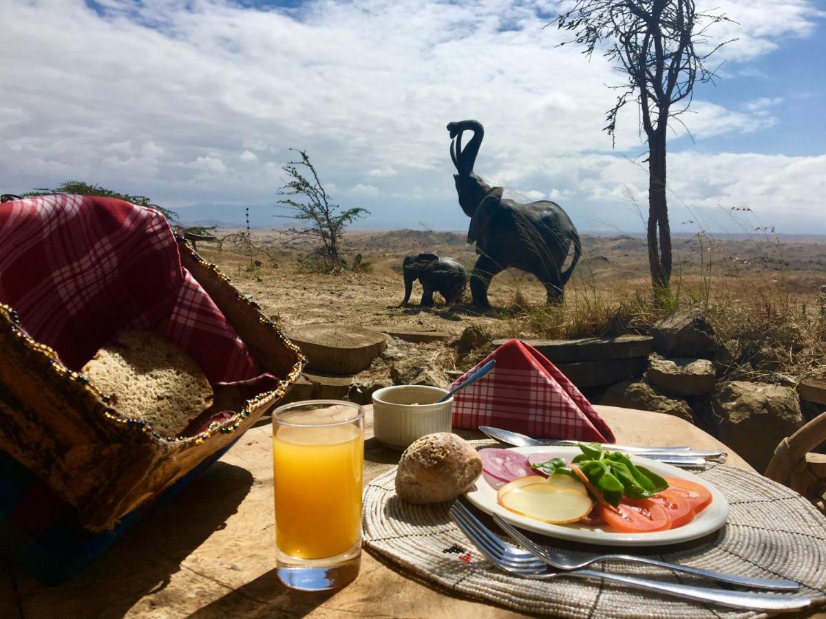 Original Maasai Lodge - Africa Amini Life Engare Nanyuki Eksteriør billede